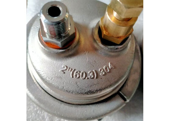 Ευέλικτα πλαστικά καλύμματα άκρων σωλήνων που προσφέρουν ασφαλείς λύσεις στεγανοποίησης για σωλήνες πολυαιθυλενίου με χρήση δακτυλίων σιλικόνης και μεταλλικών συστημάτων κλεισίματος